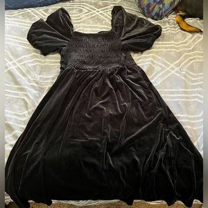 Draper James black Mid length dress. Size M